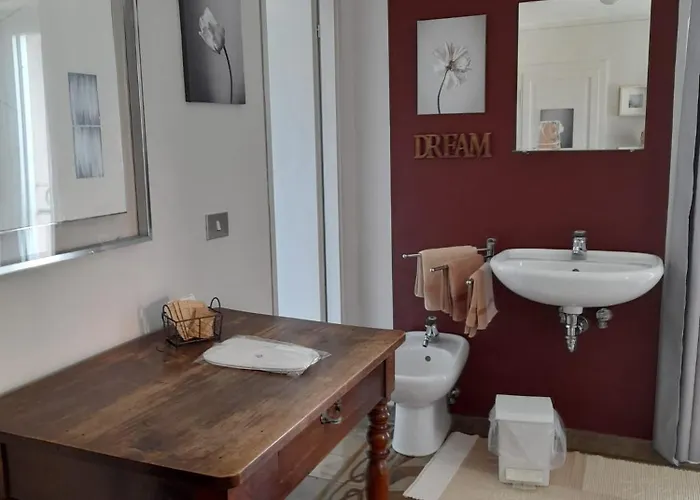 Bed & Breakfast Milano 1920 *